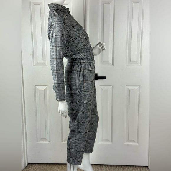 LUCCA Gray Plaid Women's Jumpsuit Long Sleeve Size Medium. D26 - Picture 14 of 17